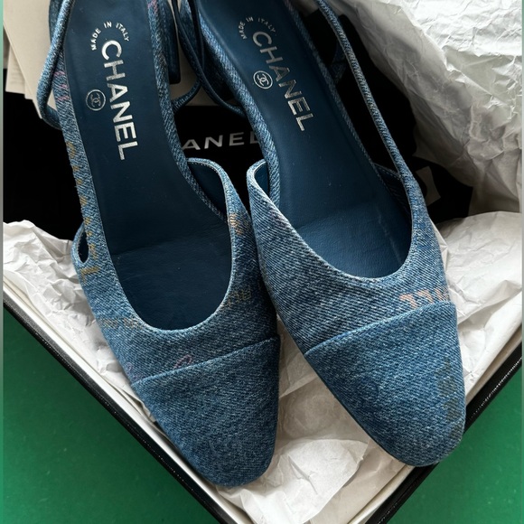 Chanel Denim light blue Shoes 22S Slingback Flat with Colorful Logos 37.5- 7.5 - Picture 2 of 8